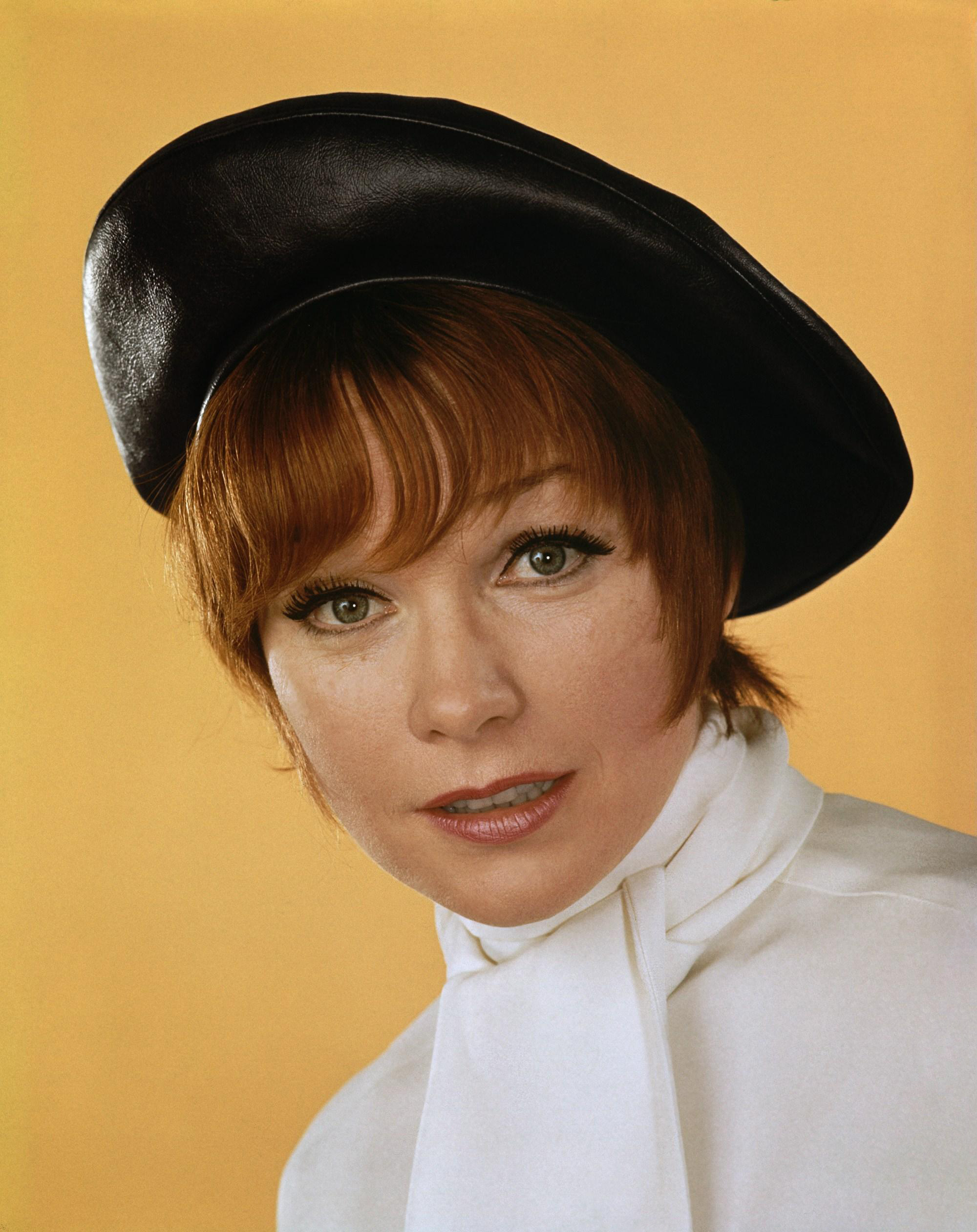 Shirley MacLaine-Annex
